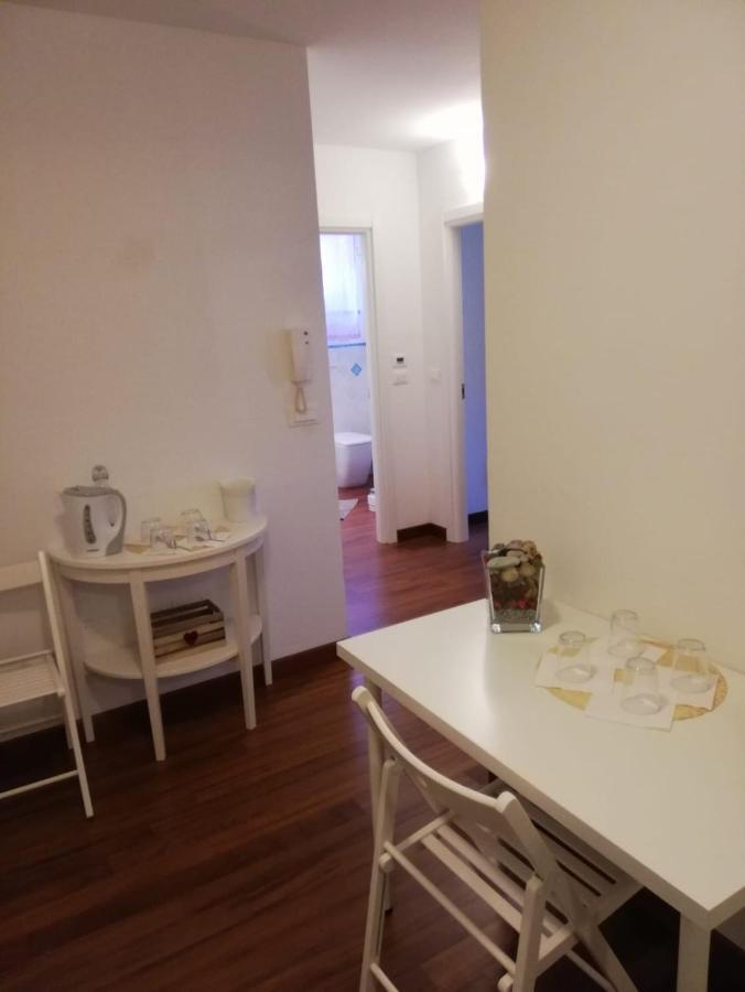 Stellina Marina Apartamento Romito Exterior foto